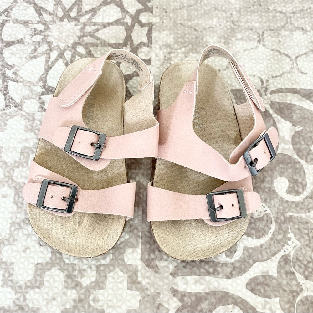 Old Navy baby girls pink sandals 12-18 mo like new
